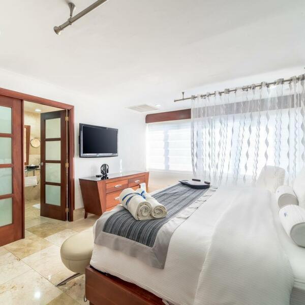 Hodelpa Gran Almirante Hotel Сантяго де лос Кабайерос Екстериор снимка