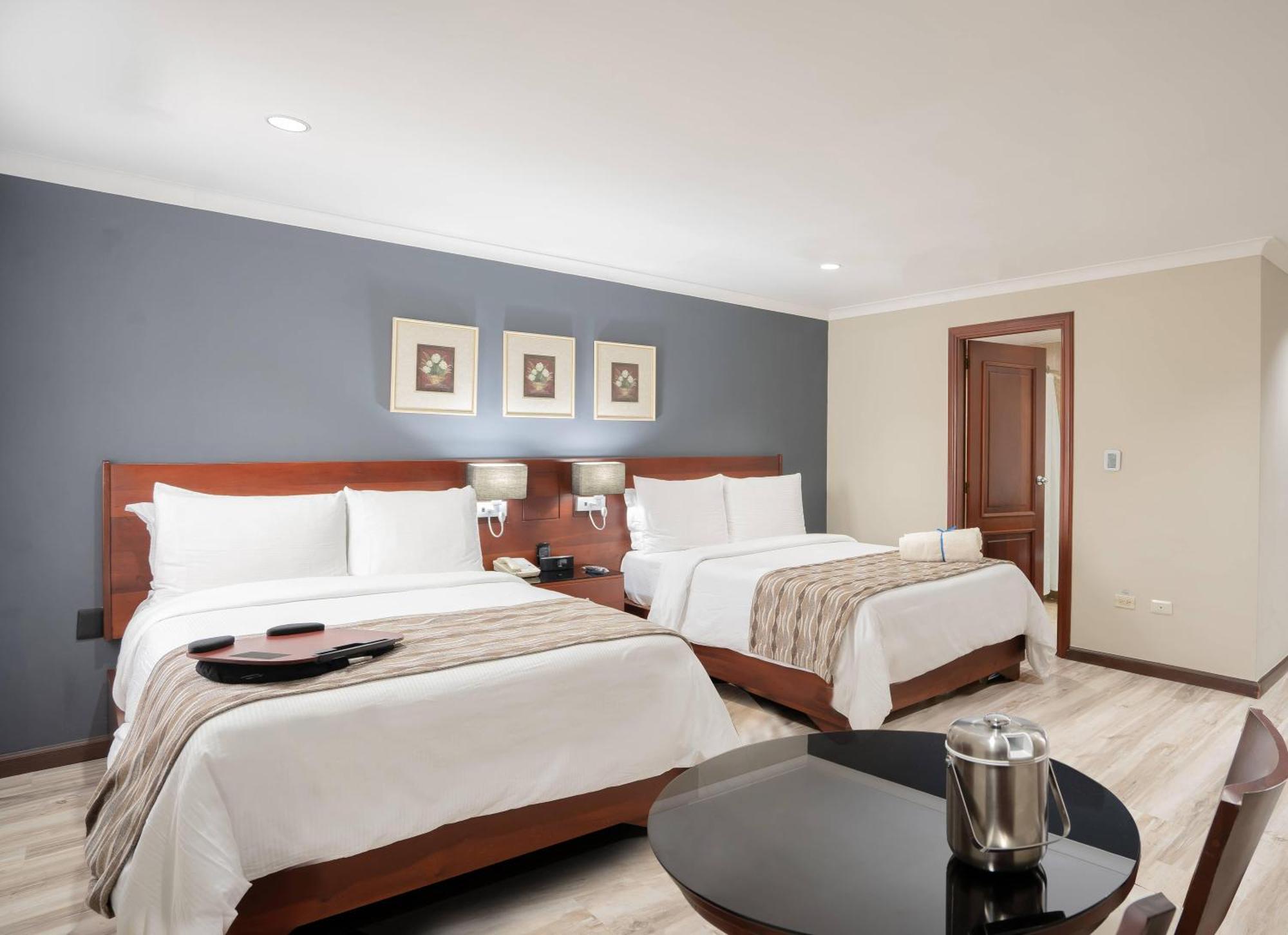 Hodelpa Gran Almirante Hotel Сантяго де лос Кабайерос Екстериор снимка