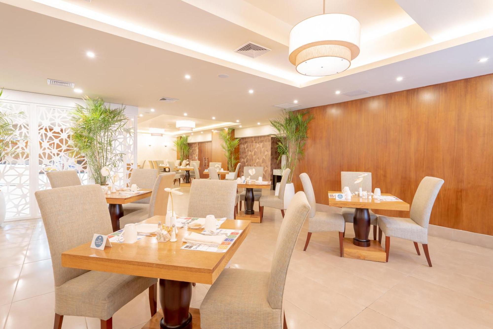 Hodelpa Gran Almirante Hotel Сантяго де лос Кабайерос Екстериор снимка